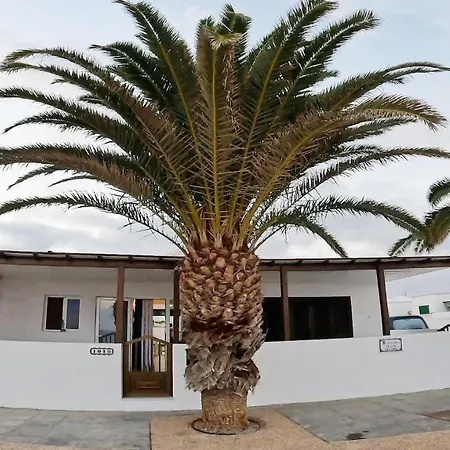 Tierra, Primera Línea Mar Playa Honda (Lanzarote)
